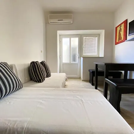 Comfortable In / 53 M² / Stunning Viewb *