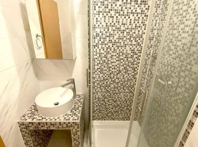 Comfortable In / 53 M² / Stunning Viewb *