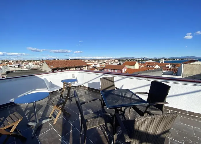 Comfortable In / 53 M² / Stunning Viewb Appartement Vodice